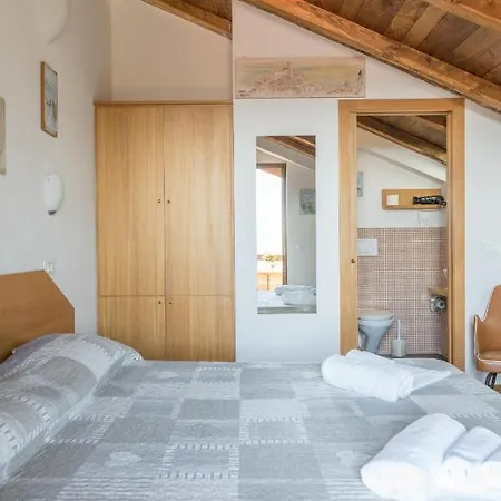 Ara Dei Pre, Terre Marine 4*